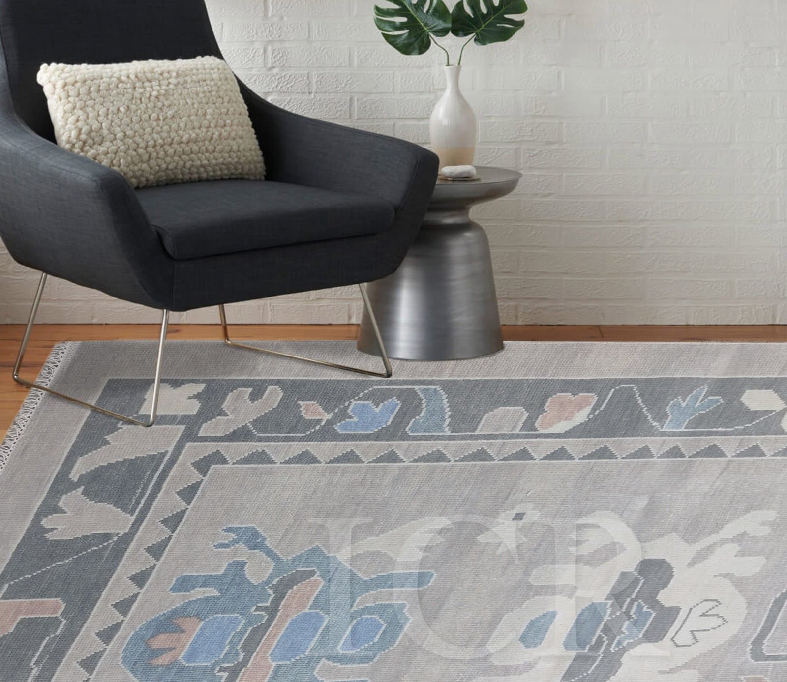 Mineral Mist Heritage Area Rug in Silver & Slate