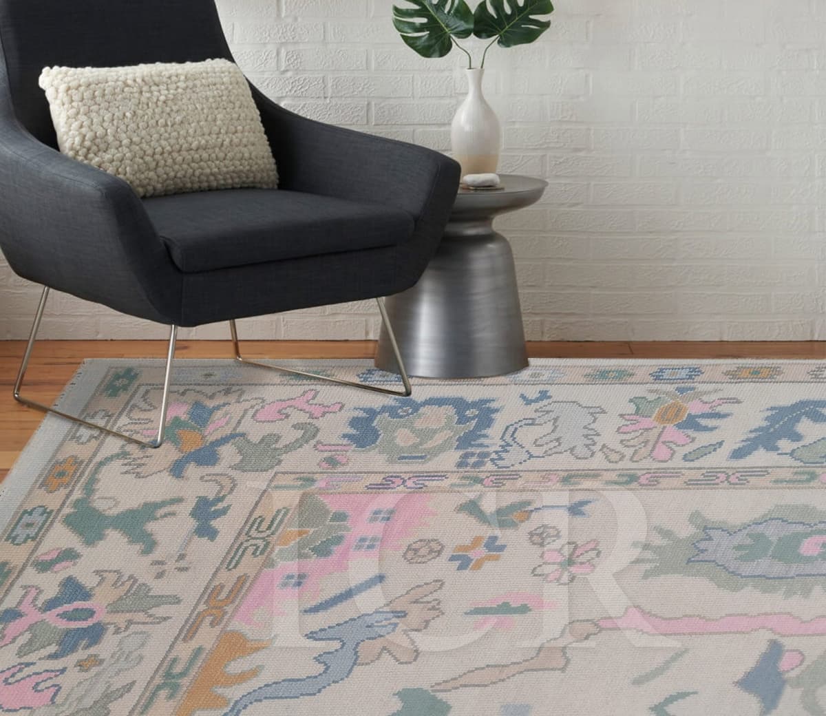 Whimsical Blossom Vintage Area Rug in Ivory & Pink