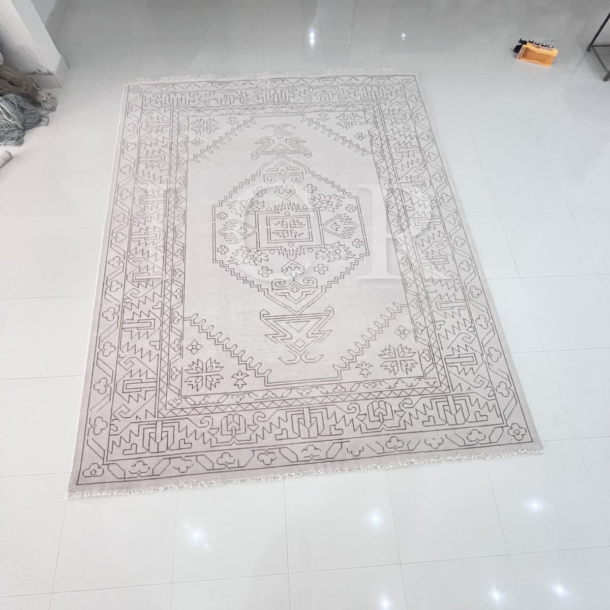 Ayla Geometric Medallion Rug